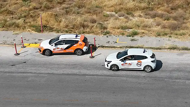 Ehliyet sınavında devrim gibi karar: Sabit parkur dönemi sona eriyor