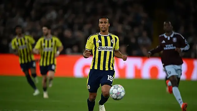 Fenerbahçe İngiltere'de kabusu yaşadı: Aston Villa karşısında ilk yarıda 3 gollü şok!