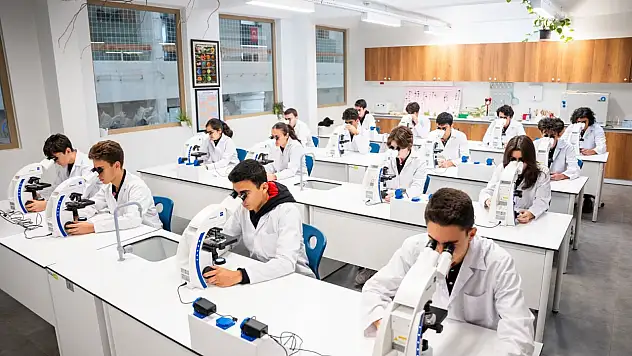 Geleceğin bilim insanları burada yetişiyor: Konya dahil 25 sınav merkezinde heyecan başlıyor