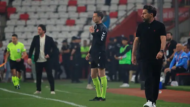 İlhan Palut, Konyaspor'un ilk maçında olmayacak
