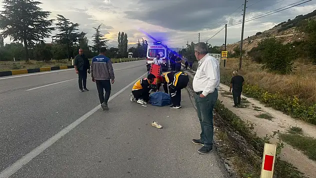 Isparta-Konya karayolunda acı kaza: Otomobilin çarptığı elektrikli bisikletli öldü