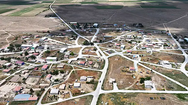 Karatay Belediyesi merkeze uzak yaylalarda yol altyapısını güçlendiriyor
