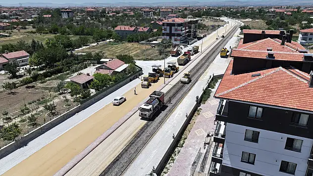 Karatay'da iki büyük ulaşım yatırımı eş zamanlı olarak yükseliyor