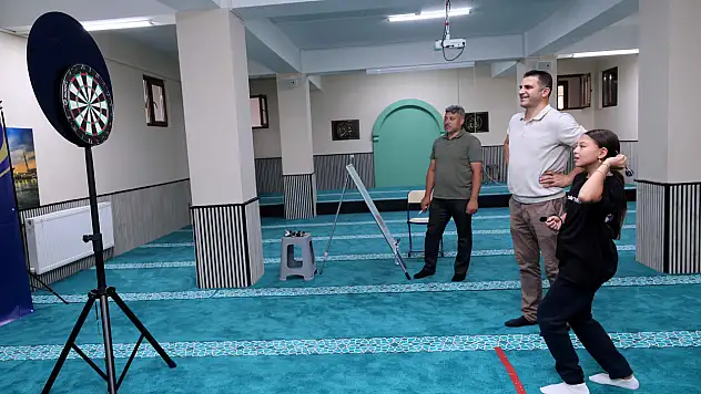 Karatay'da yaz Kur'an kursu öğrencileri dart turnuvasında buluştu
