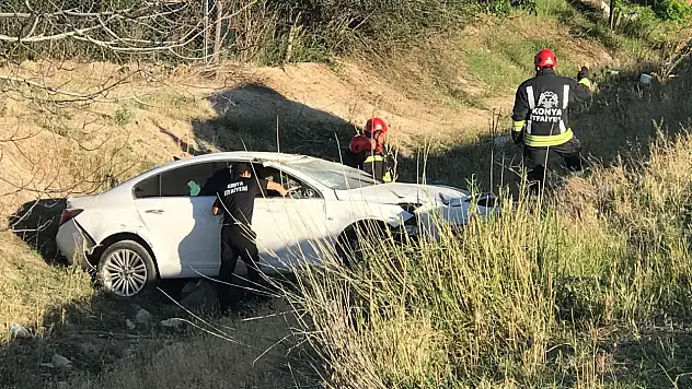 Konya-Adana kara yolunda feci kaza: Refüje çarpan otomobil 250 metre sürüklendi