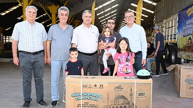 Konya Büyükşehir'in bisikletleri Seydişehir'de çocuklarla buluştu