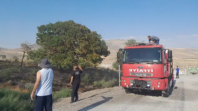 Konya'da atılan bir izmarit otluk alanı yaktı: İtfaiye ekipleri alarm geçti