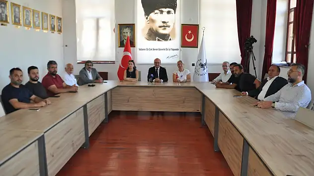 Konya'da belediye başkanı CHP'den istifa etti