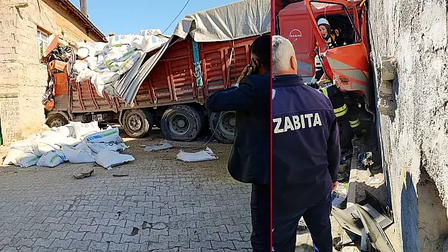 Konya'da kamyon eve çarptı, sürücünün durumu ağır
