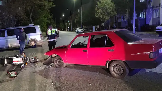 Konya'da otomobil ile motosiklet çarpıştı: 3 kişi yaralandı!