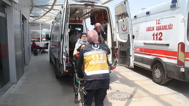 Konya'da otomobil şarampole savruldu: 5 kişi yaralandı