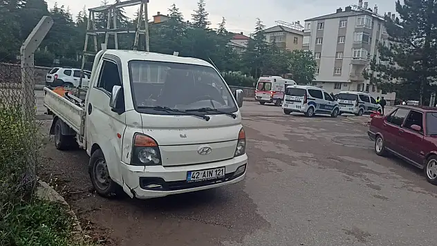 Konya'da pikap ile motosiklet çarpıştı: 2 yaralı!
