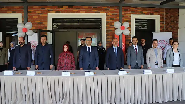 Konya'da tatlı rekabet: Bilginin yaşı olmadığını kanıtladılar