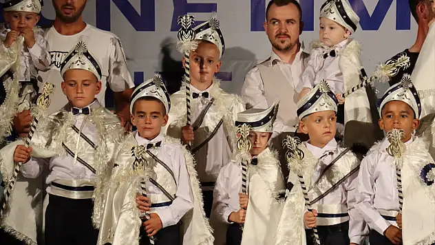 Konya'dan Balkanlar'a gönül köprüsü: Üsküp'te toplu sünnet coşkusu