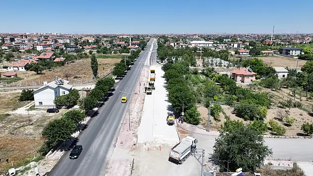 Konya merkezdeki caddeye sıcak asfalt konforu