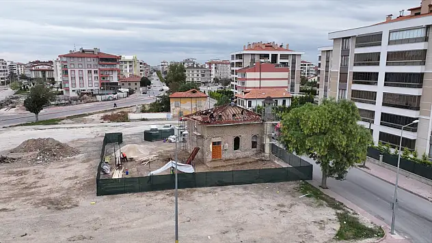 Konya merkezdeki tarihi camilerde restorasyon mesaisi: 3 ayda ibadete açılacak