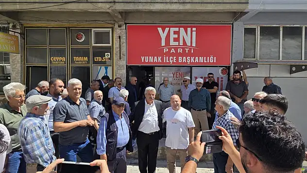 Konya siyasetinde deprem: CHP teşkilatı Yeni Parti saflarına katıldı