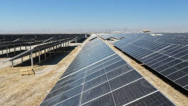 Konya'ya 2,5 milyarlık GES yatırımı: İletim hattı kabulü yapıldı
