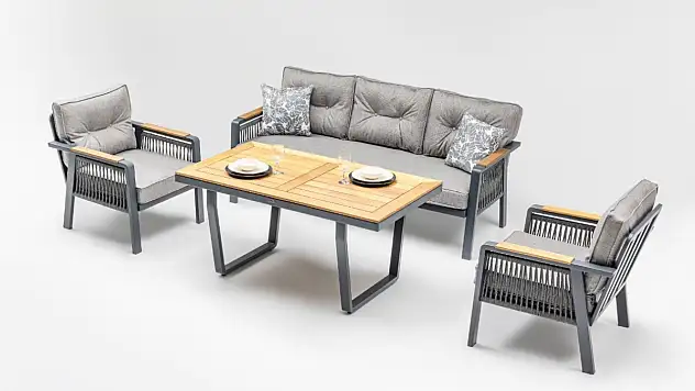 Küçük Balkon Masası
