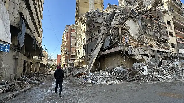 Lübnan: İsrail saldırılarında ölü sayısı 886'ya çıktı