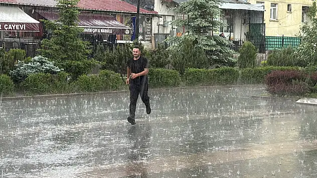 Meteoroloji saat verdi... Konya için sarı kodlu uyarı: Ani sel, su baskını, yıldırım, dolu