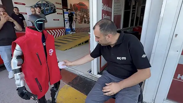Oto ekspertiz firmasının zam isteyen robotu