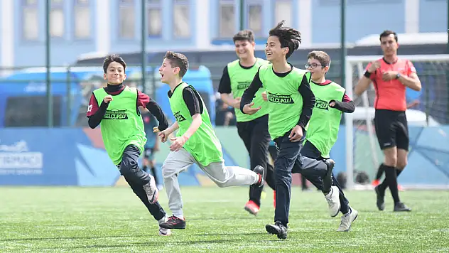 Selçuklu Belediyesi Ortaokullar Futbol Turnuvası başvuruları başladı