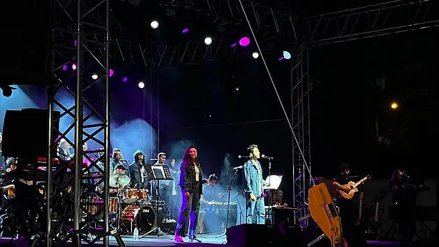 Selçuklu'da nostalji dolu 90'lar gecesi