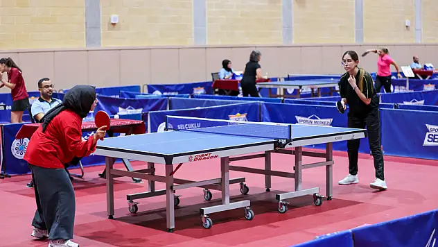 Selçuklu Sporcu Yetiştirme Merkezi ilk turnuvasına ev sahipliği yaptı
