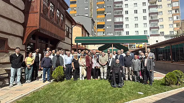 Seydişehir'in kültür çınarı 23 yaşında: Küpe'nin İncisi Dergisi galası yapıldı