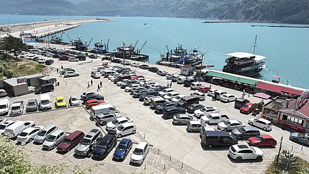 Son dakika turizm rekoru: 9 günlük bayram tatilinde şehre 1,4 milyon kişi akın etti