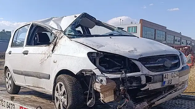 Yeni Konya-Antalya kara yolunda otomobil devrildi: 4 yaralı