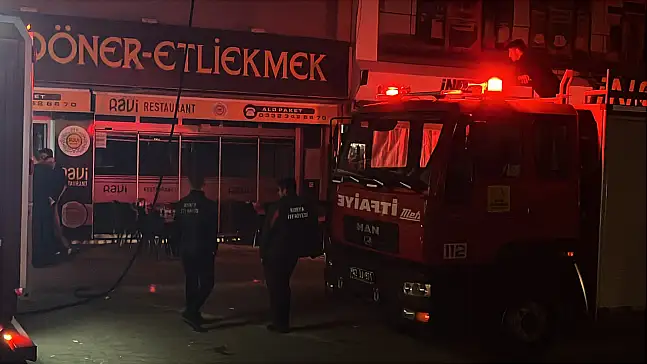 Konya'da alevler geceyi aydınlattı! Ekipler seferber oldu