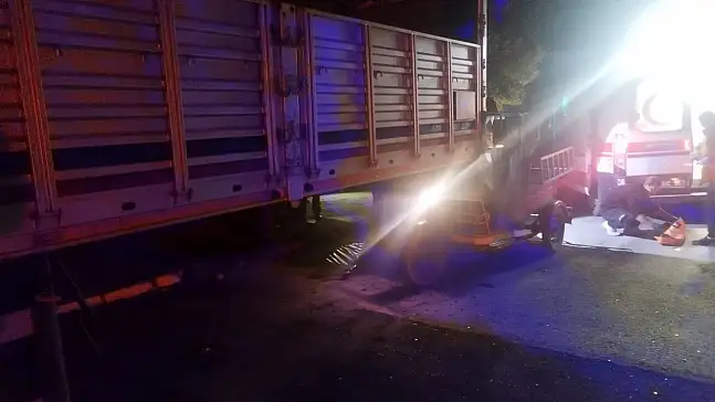 Konya'da motosiklet römorka çarptı: Sürücü ağır yaralandı