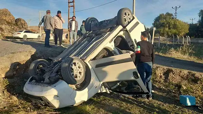 Konya'da kontrolden çıkan araç şarampole devrildi