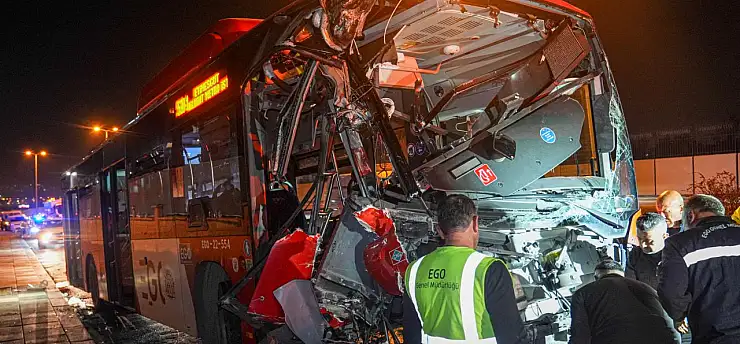 Ankara'da EGO otobüsü üst geçidin ayağına çarptı: 24 yaralı