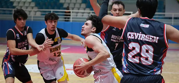Konya Büyükşehir Belediyespor salonlarda fırtına gibi esiyor