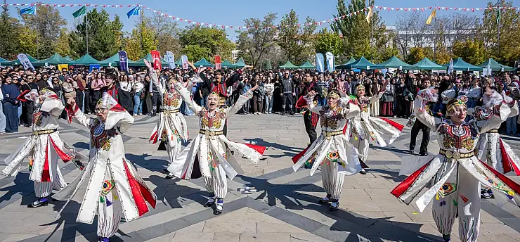 Selçuk Üniversitesi'nde şenlik: Konya pilavi ikram edildi