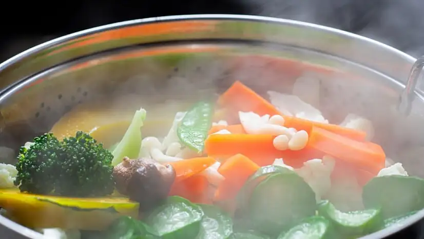 Yemeğin buharı deyip geçmeyin! Ölümcül hastalığa sebep oluyor