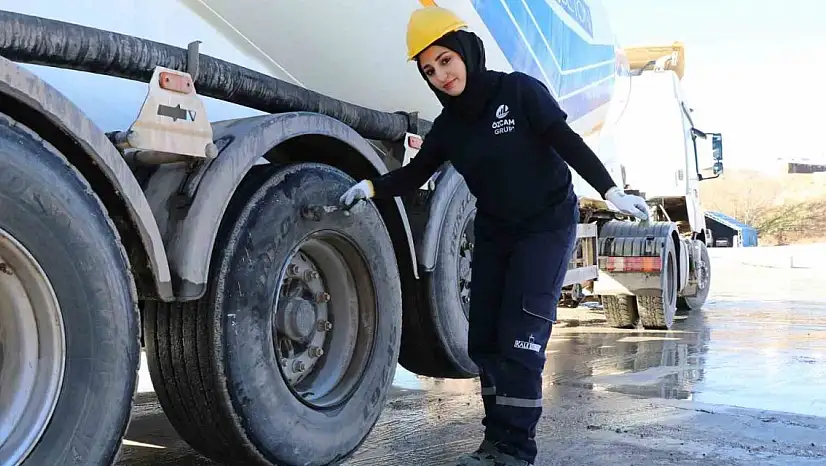 'Kadınsın yapamazsın' dediler, tır şoförü oldu