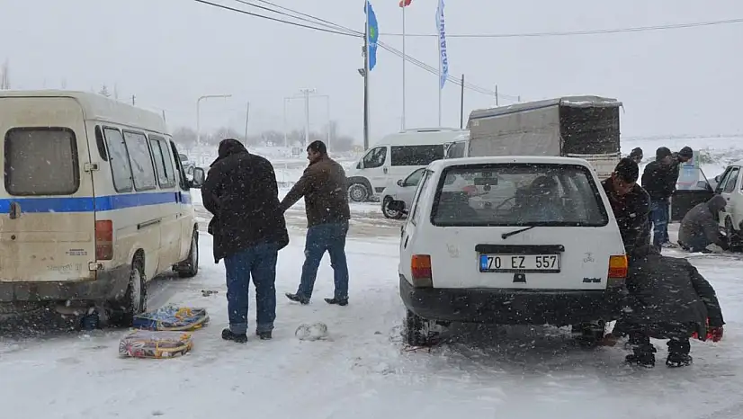 Sertavul Geçidi'nde kar engeli! Tır ve kamyon geçişleri durduruldu
