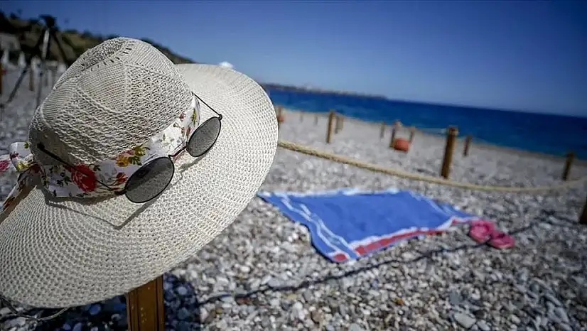 Yaz ayları herkes için enerji dolu geçmiyor: Sıcak hava ve tatil stresi depresyonu tetikliyor