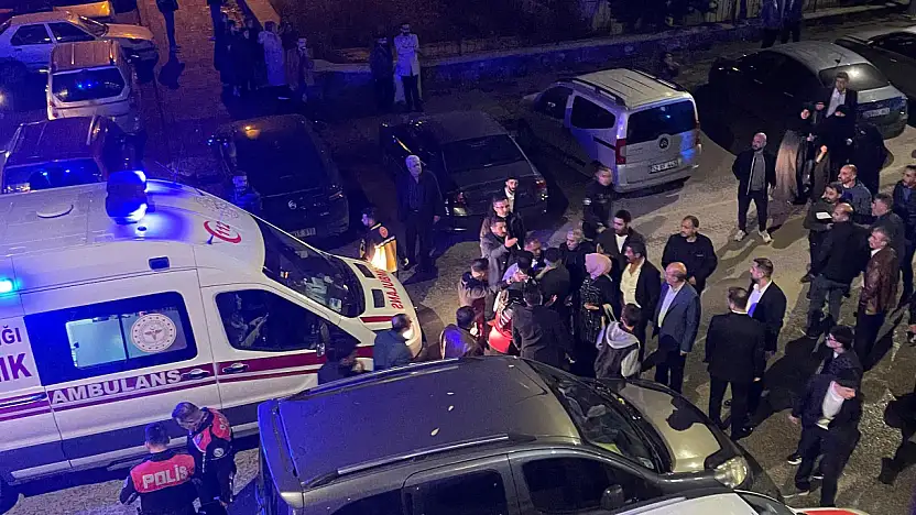 Düğün kana bulandı: Bıçaklı kavgada 3 kişi yaralandı, saldırgan kaçtı!