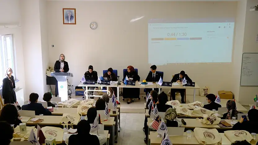 Konya'daki lise, uluslararası konferansla damga vuracak!