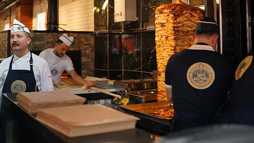 Özlenen geleneksel döner lezzeti Konya'da bu mekanda satılıyor