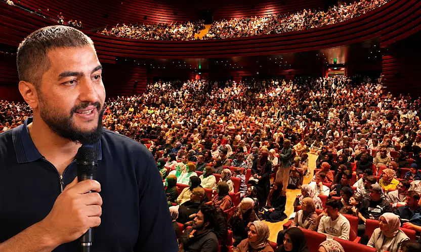 Altay Cem Meriç'in Konya programına yoğun ilgi! Salon doldu taştı