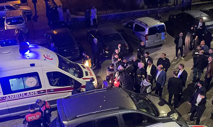 Düğün kana bulandı: Bıçaklı kavgada 3 kişi yaralandı, saldırgan kaçtı!