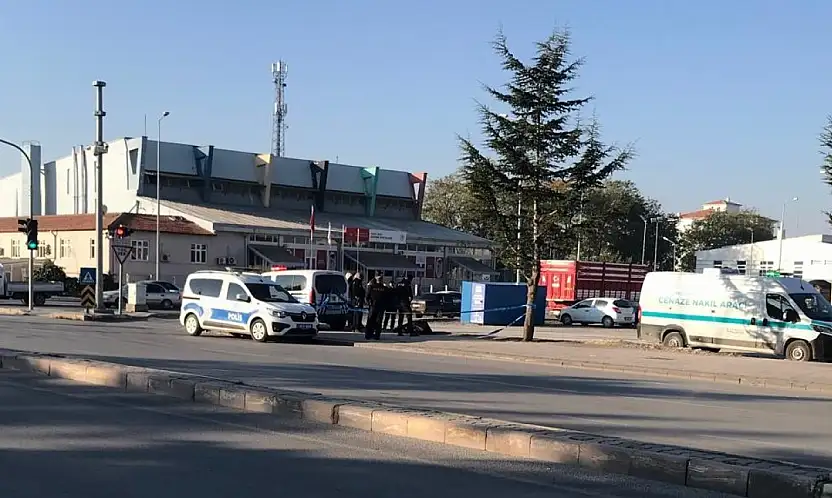 Konya'da acı olay: Kaldırım üzerinde ölü bulundu