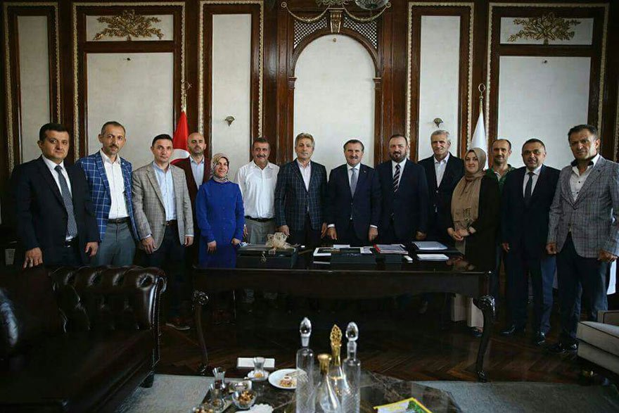 (ridef)-rize-dernekler-federasyonundan-genclik-ve-spor-bakani-osman-askin-baka-ziyaret-4.jpg