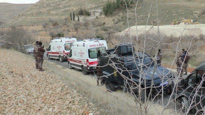 Cezaevi firarisi eşi ve çocuklarını rehin aldı